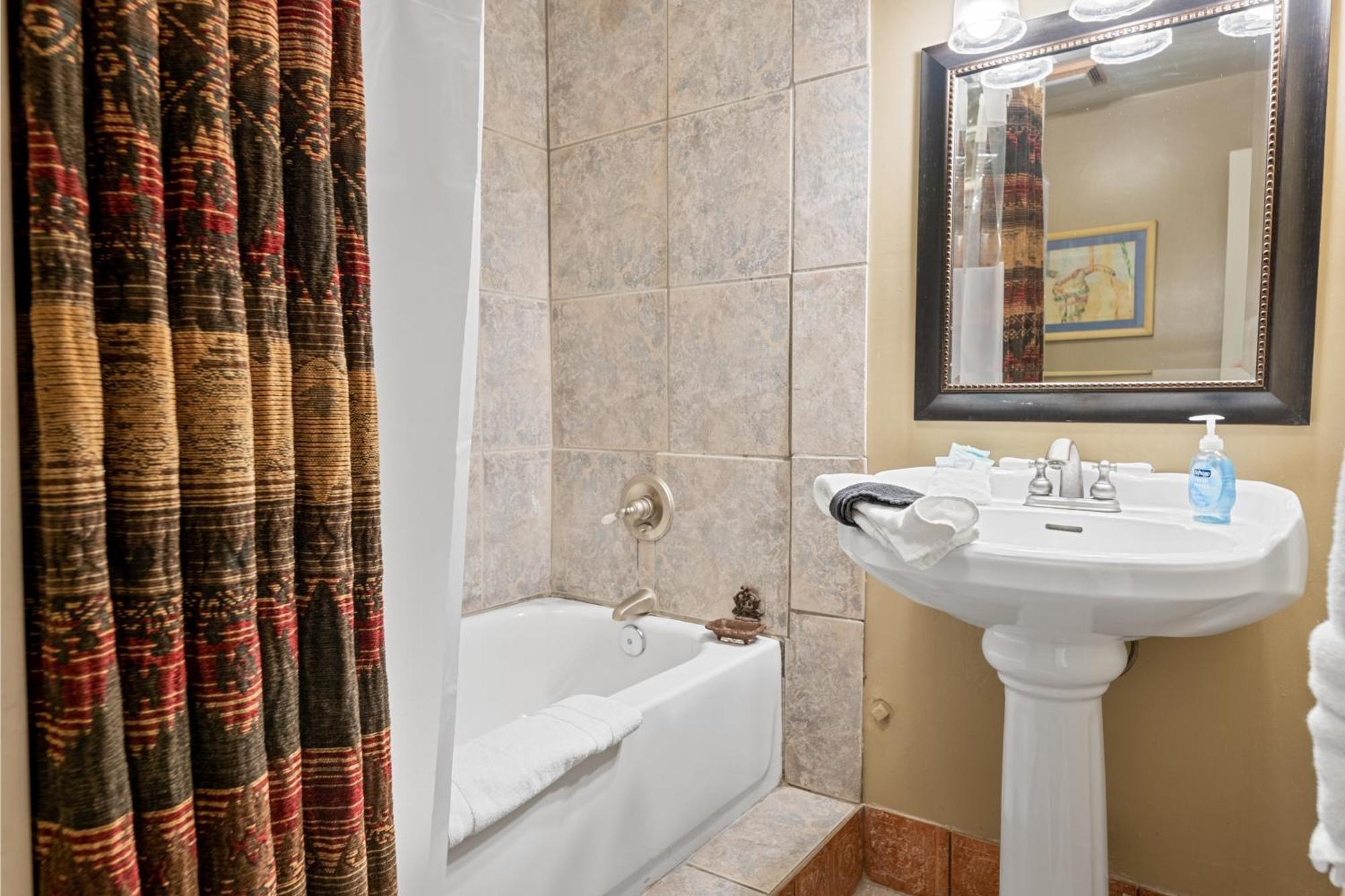 Smo Haus- Located In The Quiet Area Of Big Bear City, With Mountain Views. Exterior photo